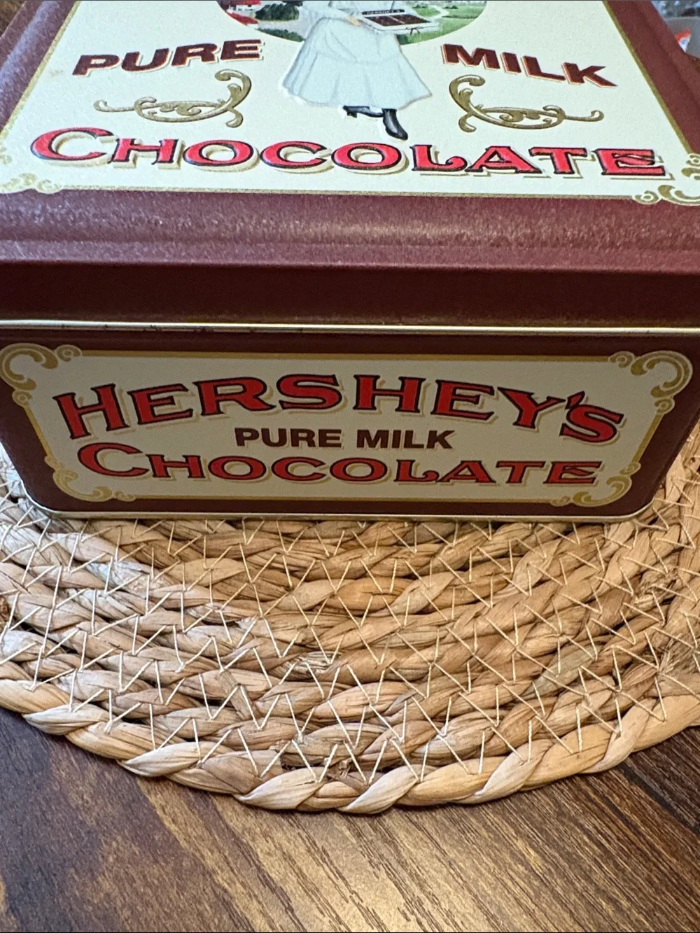 Hershey’s Pure Milk Chocolate Decorative Tin Vintage Edition # 2